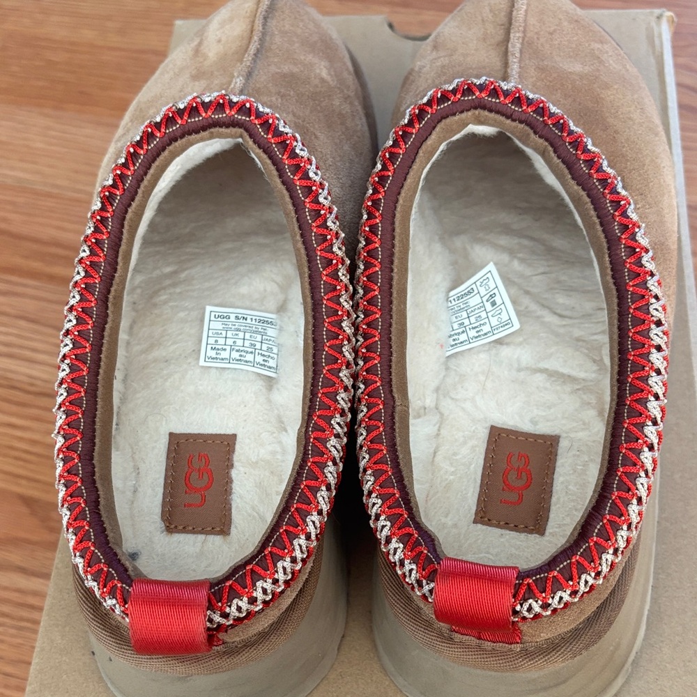 UGG Tazzman Tall size 8 - Picture 4 of 6